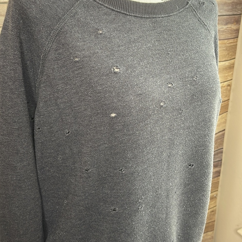 AE destroyed sweatshirt - Picture 3 of 8